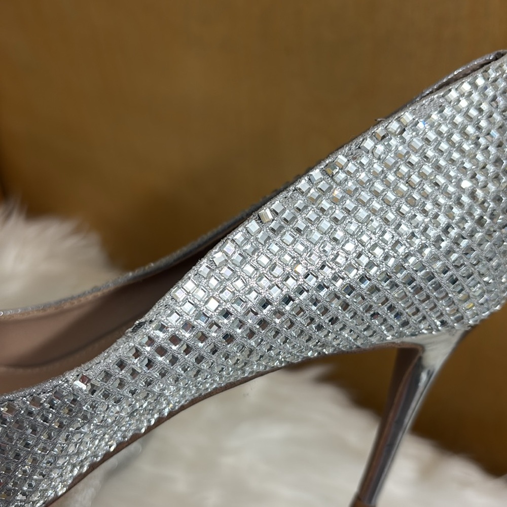 Steve Madden Silver Laveda Crystal Pump In Rhinestone Size 7.5 - Picture 16 of 17